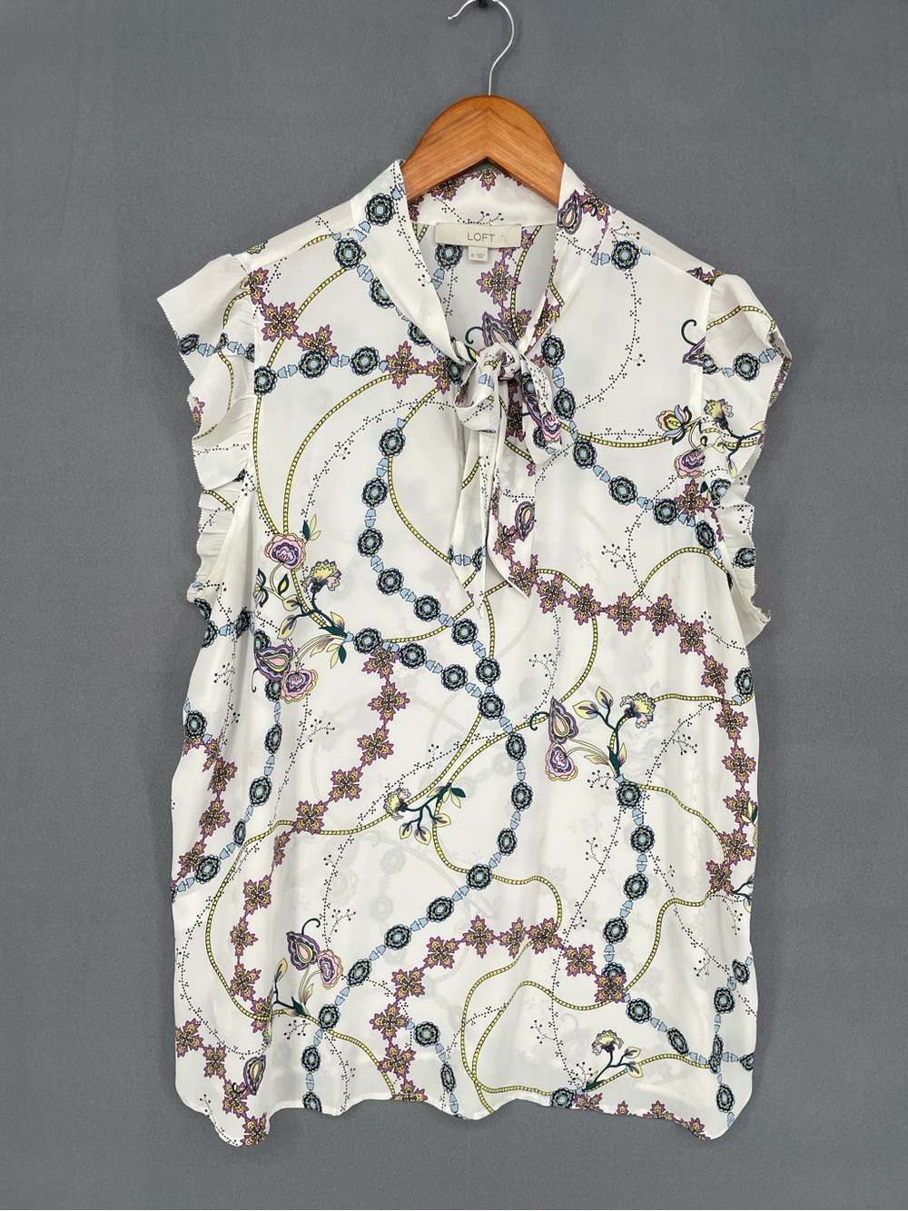 LOFT Chain‑Print Tie‑Neck Flutter‑Sleeve Blouse Size XL